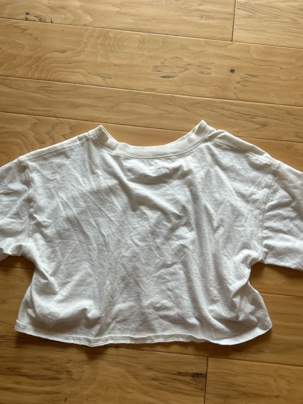 Aeropostale cropped white